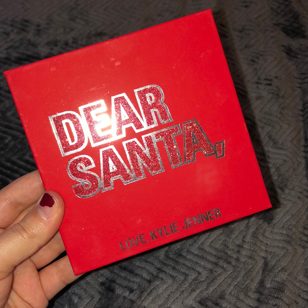 Dear Santa Kylie Jenner Pallete